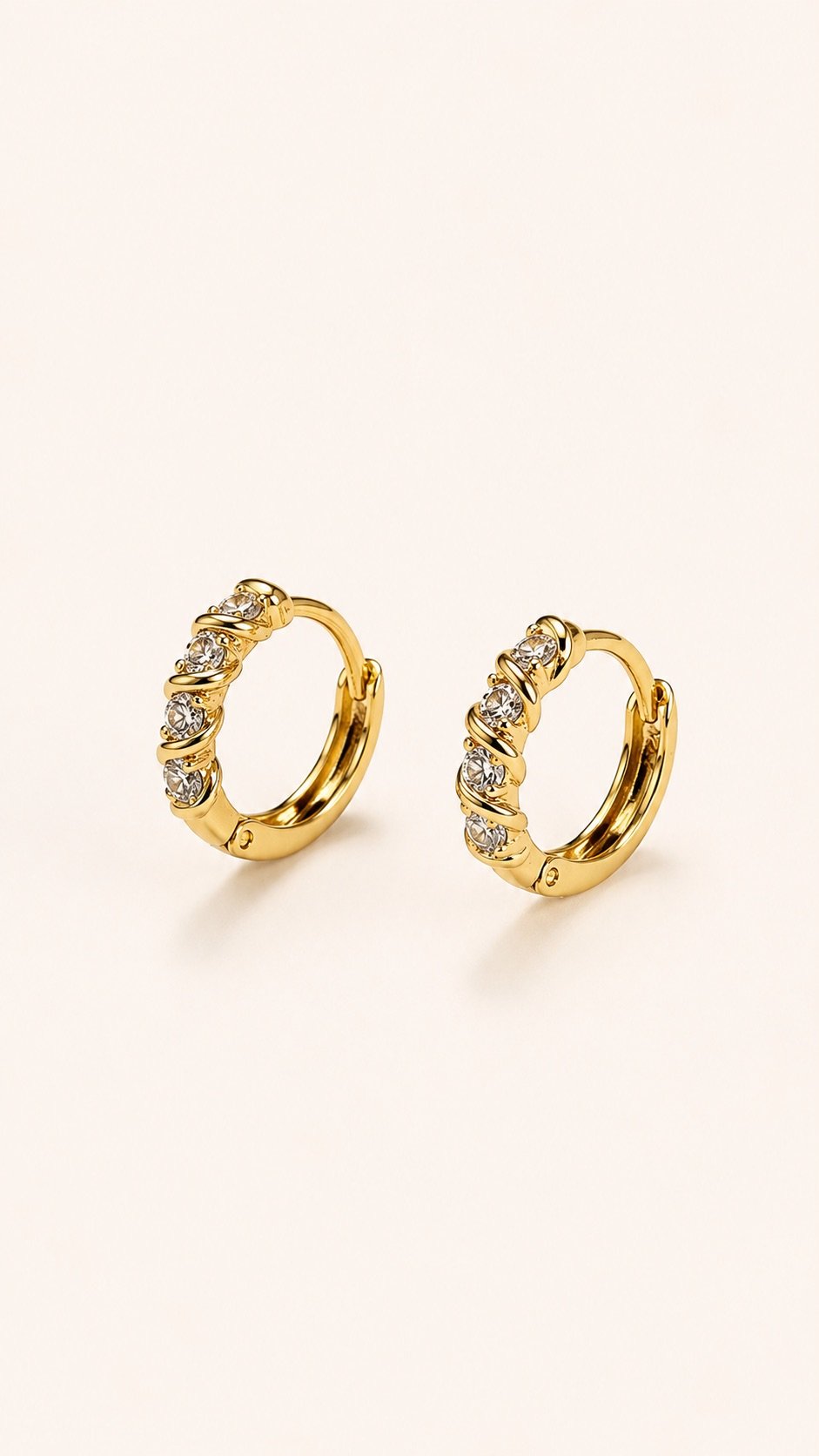 Mini Hoop con zircon entrelazado