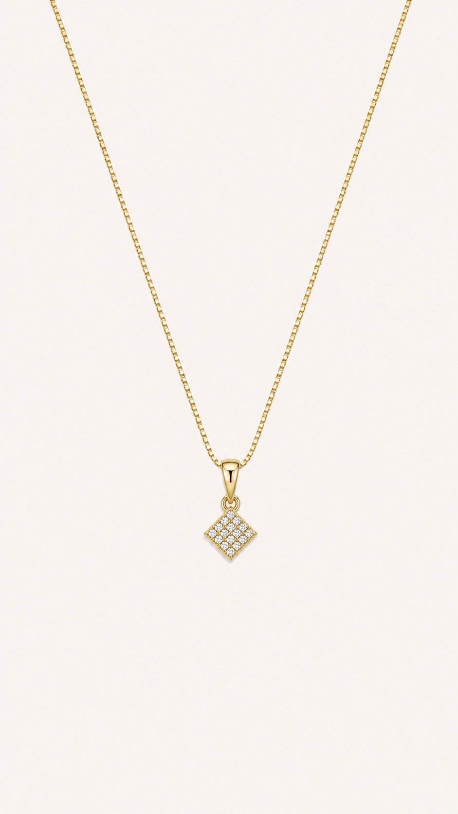 Cadena en forma de rombo con zircon